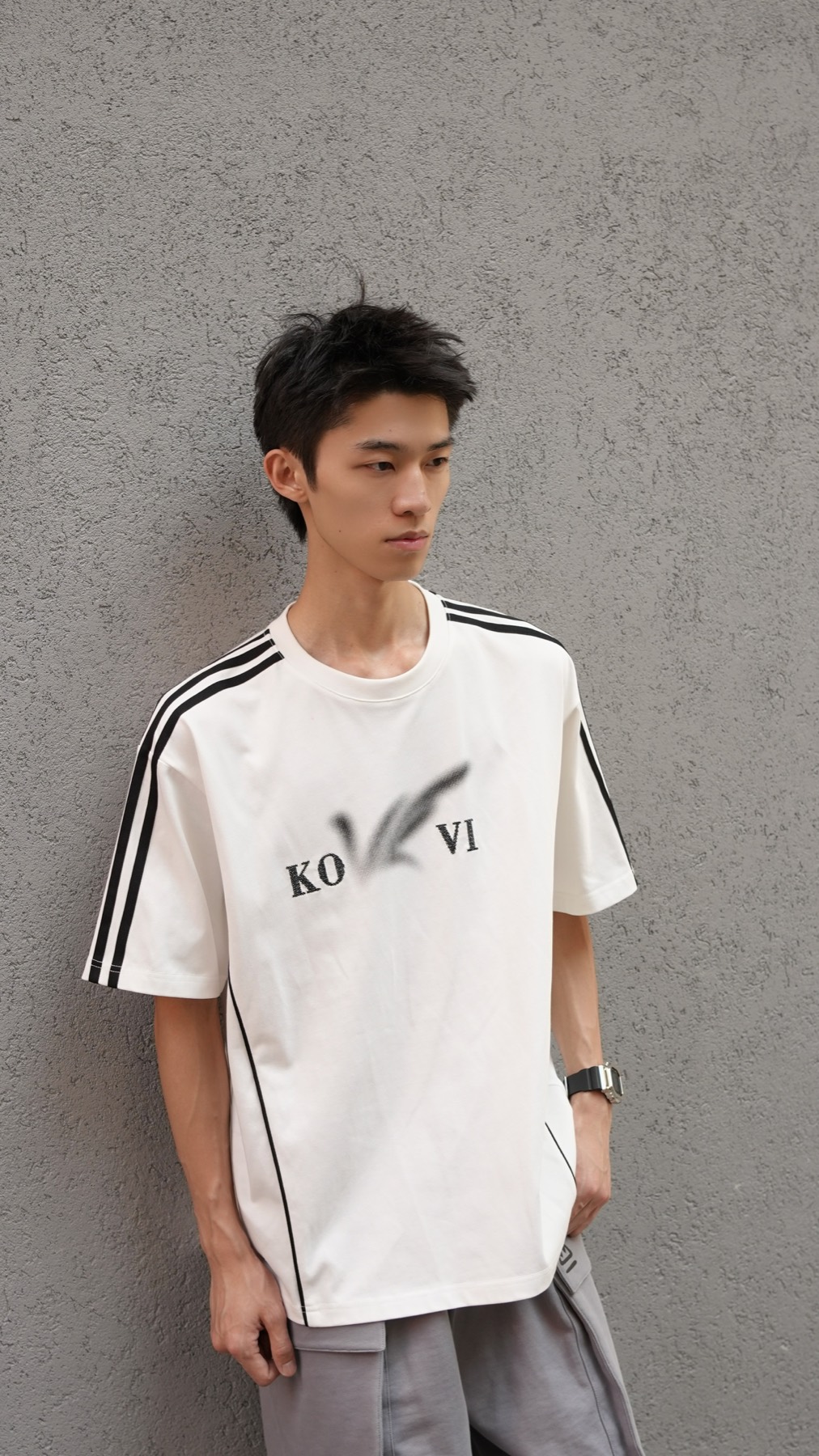 KOVI casual T-shirt concept