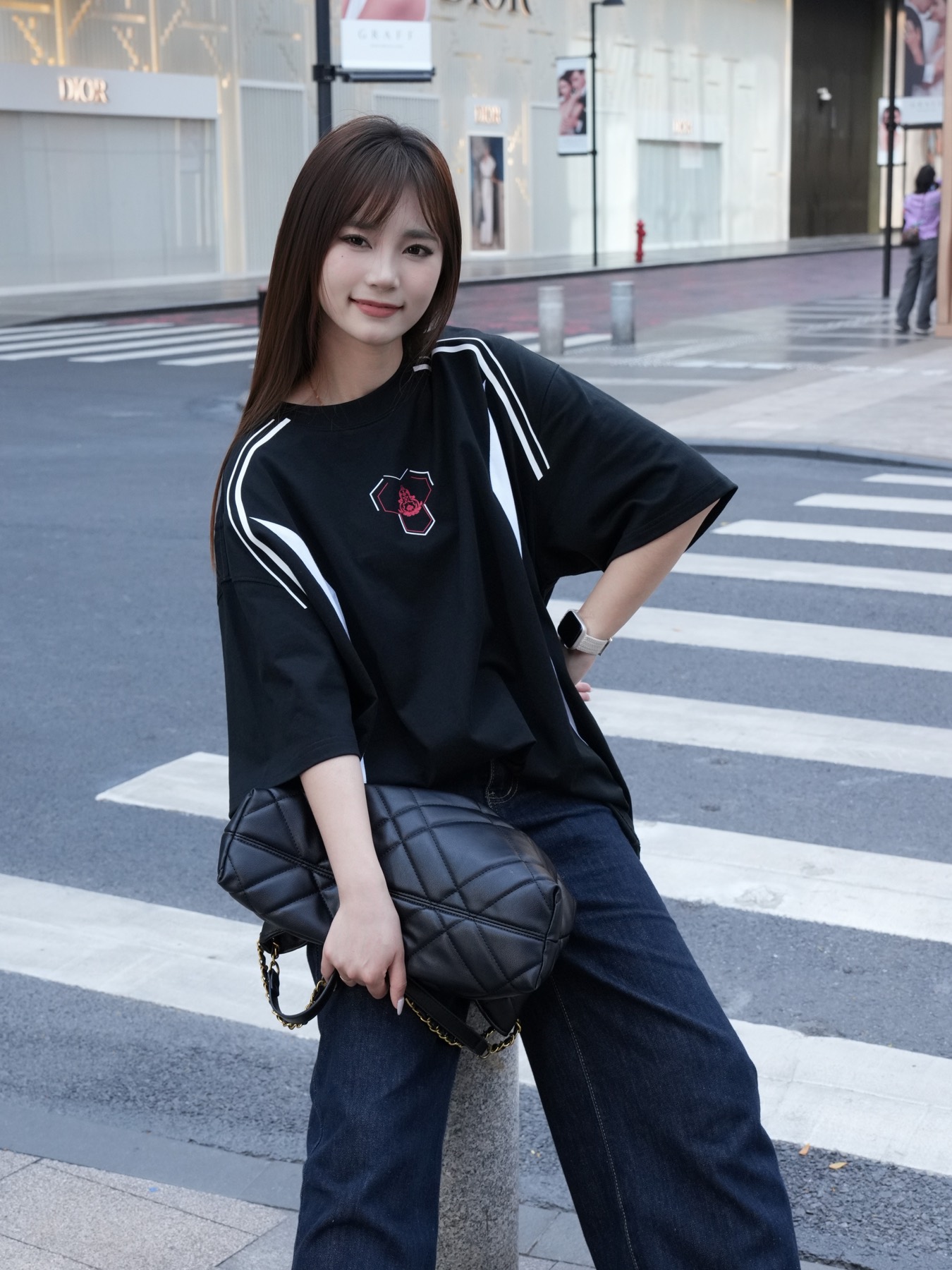 Black KOVI sportswear